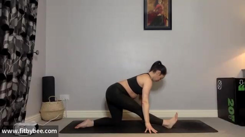 45 mins Stretch and Flow 81